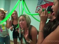 Free Sex Teens In College Drink And Play Sex Games At Party